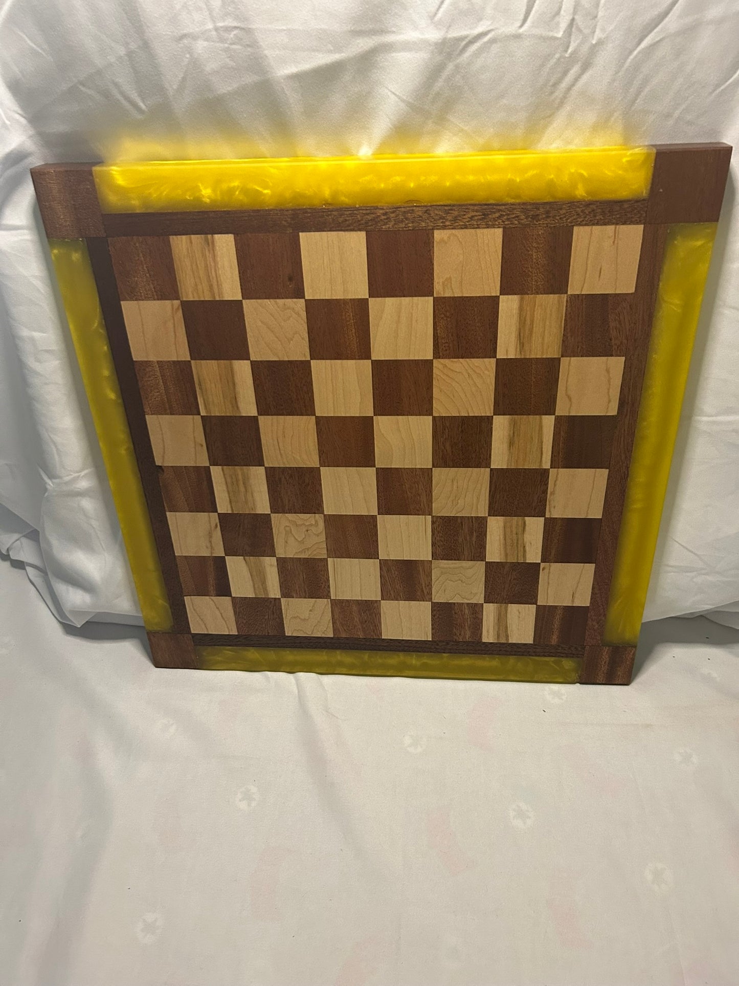 Aurelion Yellow Walnut Chess Biard