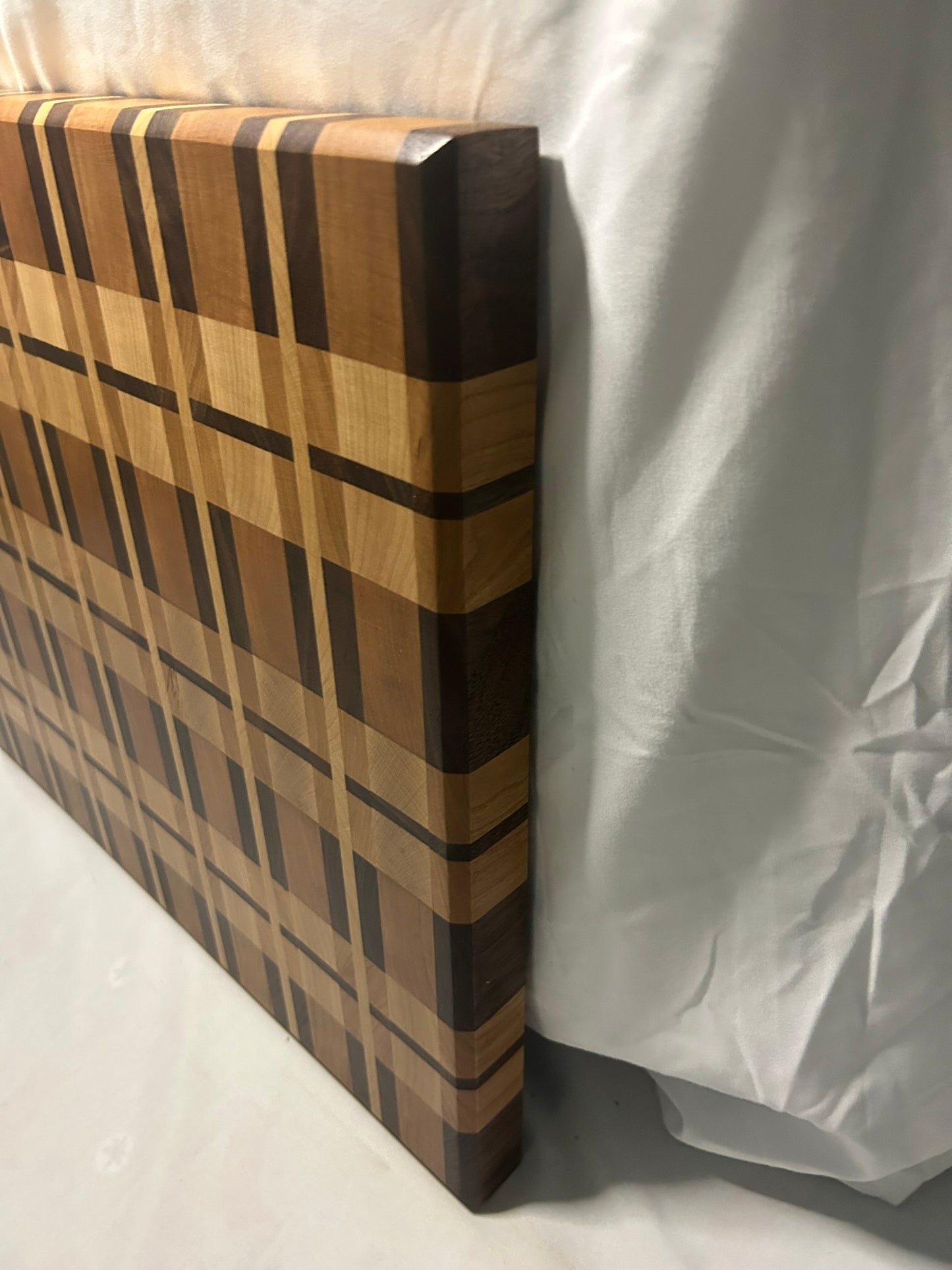 Plaid Pattern Cutting Board