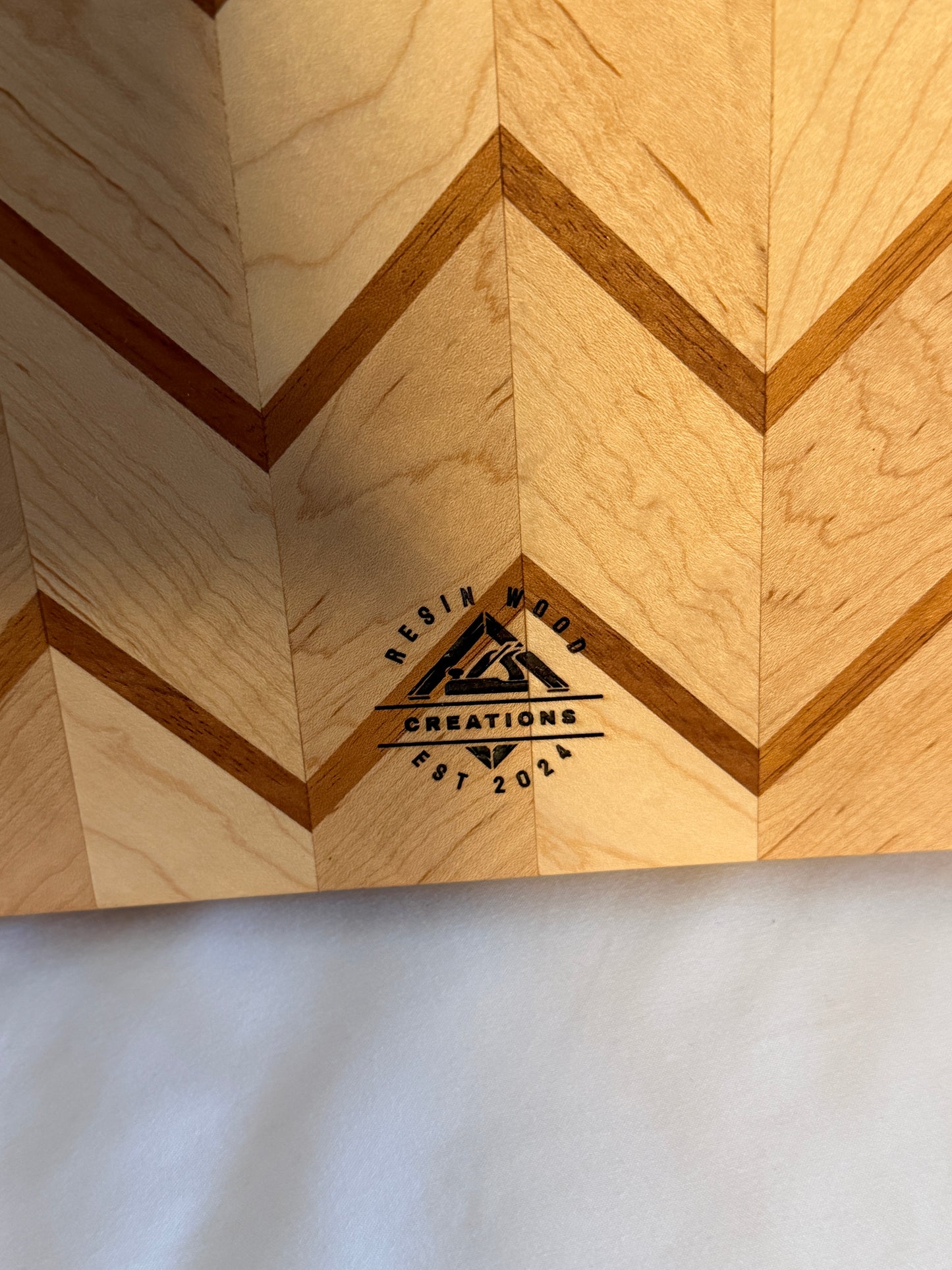 Maple & Cherry Zigzag pattern Cutting Board